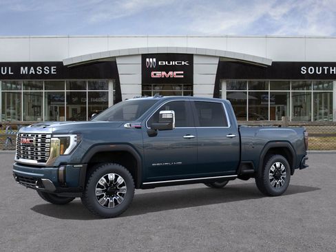 New 2026 GMC Sierra 3500 Denali w/ Denali Reserve Package AWD/4WD image 2
