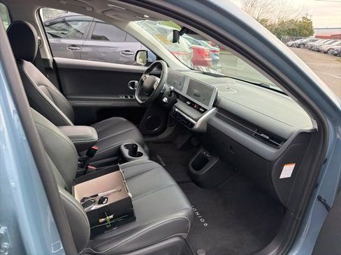 Used 2024 Hyundai Ioniq 5 Limited image 12