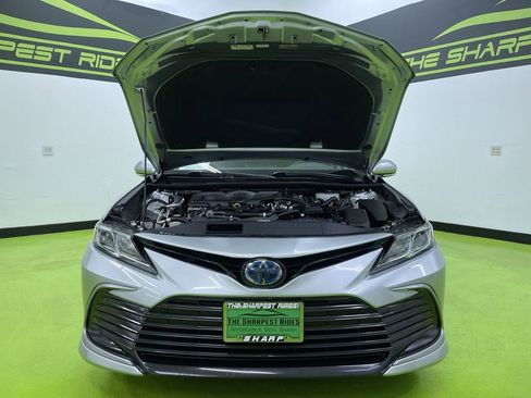 Used 2022 Toyota Camry LE image 4