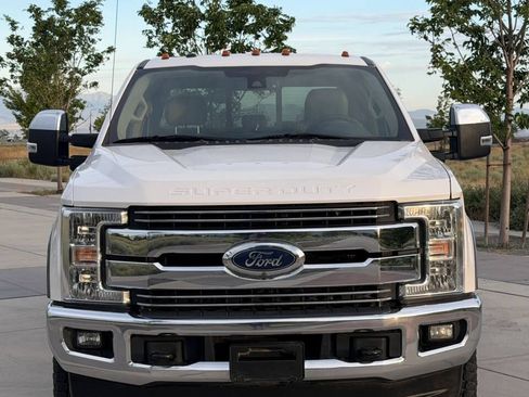 Used 2017 Ford F250 Lariat w/ Lariat Ultimate Package AWD/4WD image 2