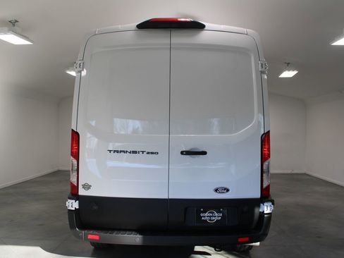 New 2026 Ford Transit 250 148 Medium Roof w/ Load Area Protection Package RWD image 7