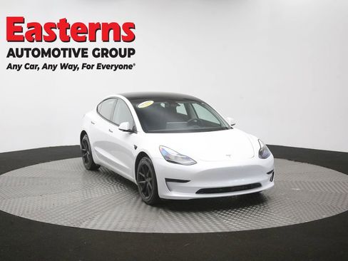 Used 2023 Tesla Model 3 Standard Range RWD image 45