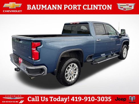 Used 2025 Chevrolet Silverado 2500 LTZ w/ LTZ Convenience Package AWD/4WD image 7