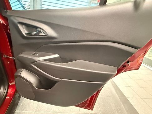 Used 2024 Chevrolet Trax RS w/ Driver Confidence Package image 35