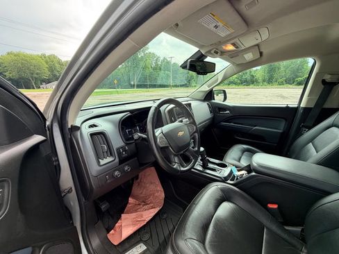 Used 2018 Chevrolet Colorado Z71 w/ LPO, Premium Interior Package AWD/4WD image 20