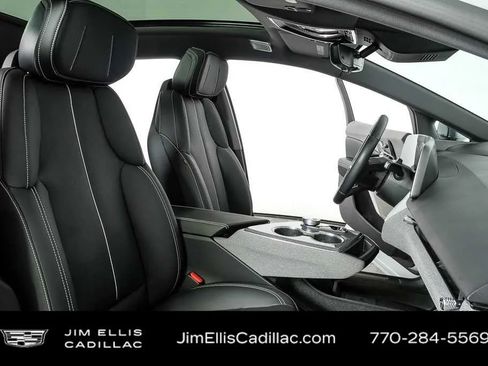 Used 2025 Cadillac Optiq Luxury 2 w/ LPO, Floor Liner Package AWD/4WD image 22
