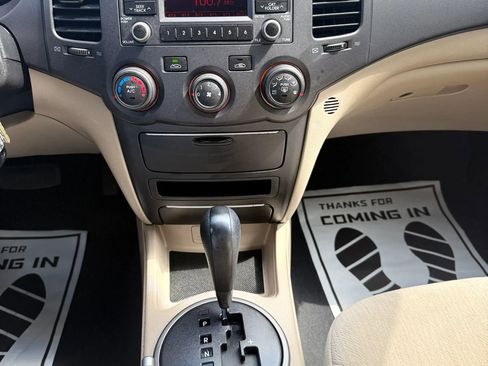 Used 2009 Kia Optima LX FWD image 18