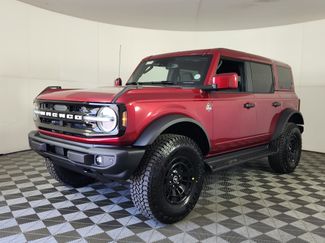 New 2026 Ford Bronco Outer Banks w/ Sasquatch Package AWD/4WD video 3