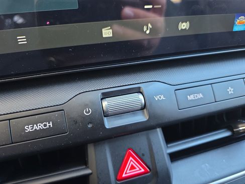 Used 2025 Kia K4 LXS image 15