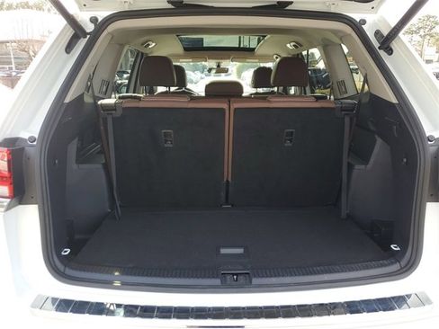 Certified 2023 Volkswagen Atlas SE w/ Panoramic Sunroof Package image 8