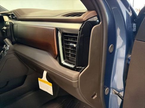 New 2026 GMC Sierra 1500 Denali w/ Technology Package AWD/4WD image 31