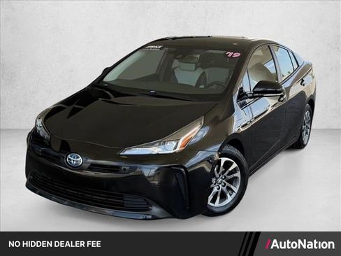 Used 2019 Toyota Prius Limited w/ Premium Convenience Package FWD image 1