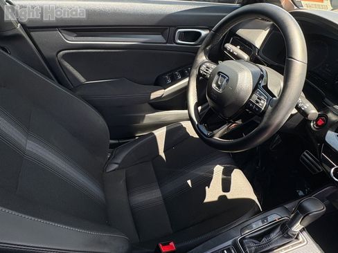 Used 2023 Honda Civic Sport image 29