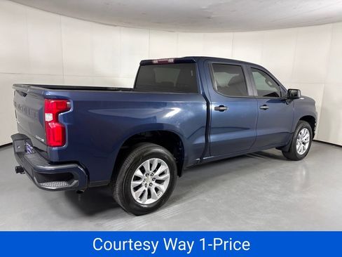 Used 2020 Chevrolet Silverado 1500 Custom w/ Custom Value Package RWD image 11