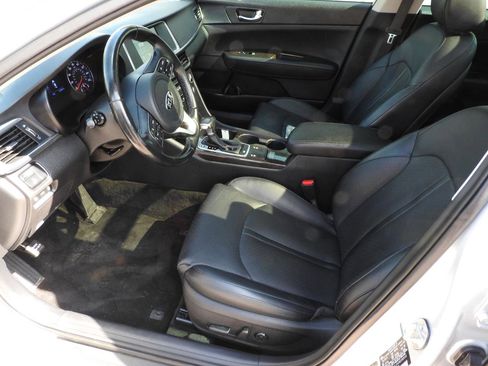 Used 2018 Kia Optima EX w/ Premium Package FWD image 7