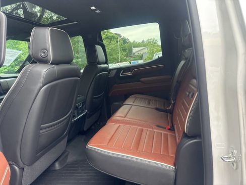 Used 2025 GMC Sierra 1500 Denali Ultimate AWD/4WD image 15