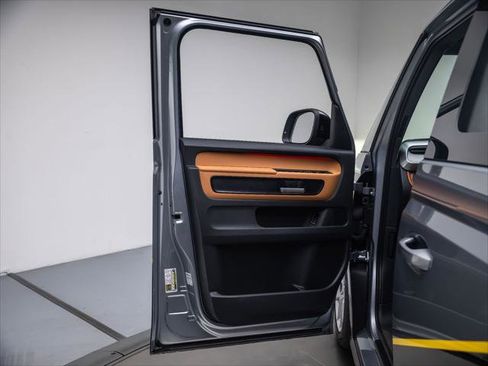 New 2025 Volkswagen ID. Buzz Pro S image 23