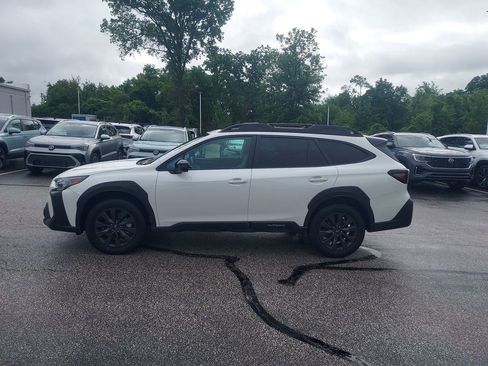 Certified 2025 Subaru Outback Onyx Edition XT AWD/4WD image 4