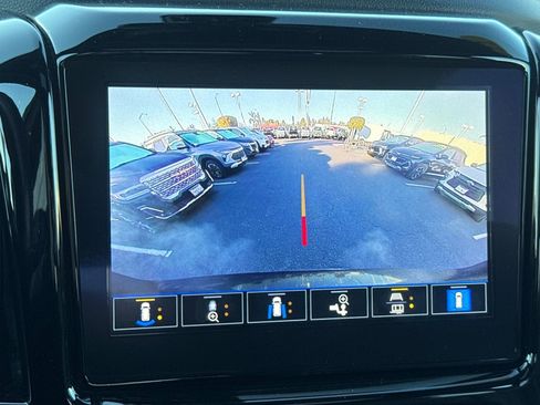 Used 2022 Chevrolet Traverse High Country image 27