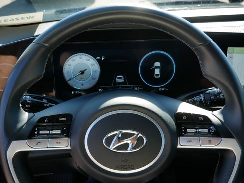 Used 2023 Hyundai Elantra SEL w/ Convenience Package FWD image 25