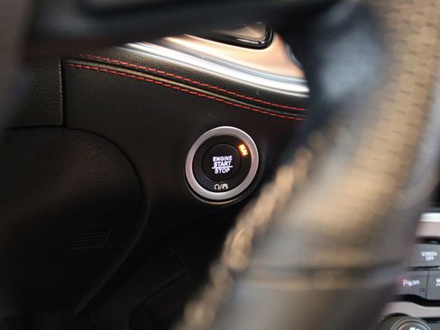 Used 2021 Dodge Challenger R/T Scat Pack RWD image 28