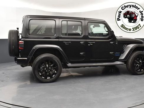 Used 2021 Jeep Wrangler Unlimited Sahara image 6