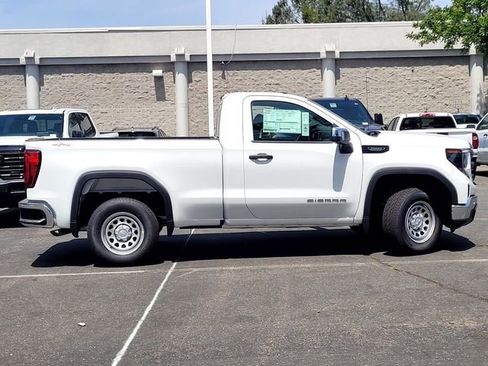 New 2026 GMC Sierra 1500 Pro AWD/4WD image 3