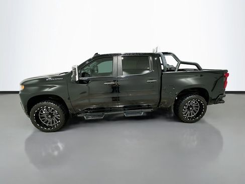 Used 2020 Chevrolet Silverado 1500 Custom w/ Custom Value Package RWD image 4