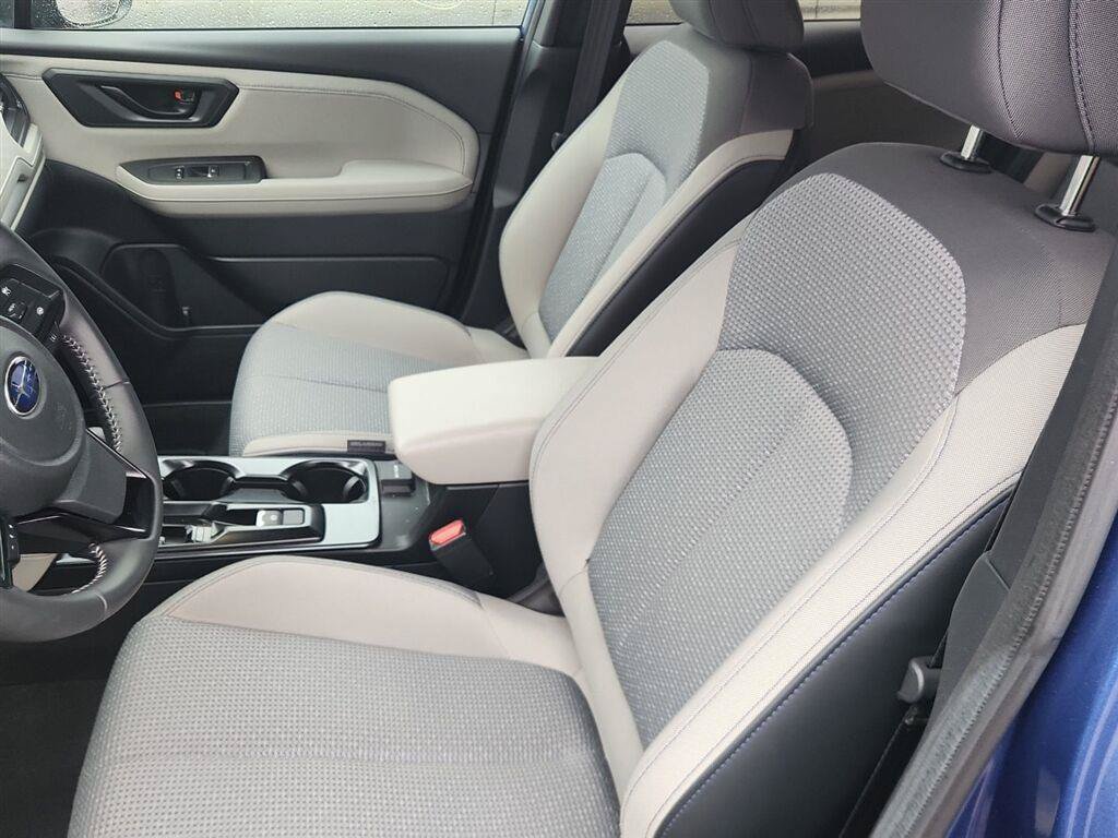 Used 2026 Subaru Forester Premium AWD/4WD image 10