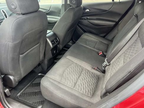 Used 2018 Chevrolet Equinox LT AWD/4WD image 12