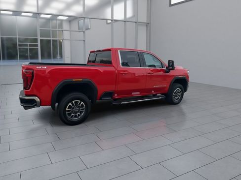 Used 2024 GMC Sierra 2500 SLE w/ SLE Value Package; image 9