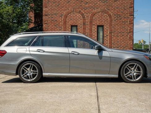 Used 2015 Mercedes-Benz E 350 4MATIC Wagon image 4