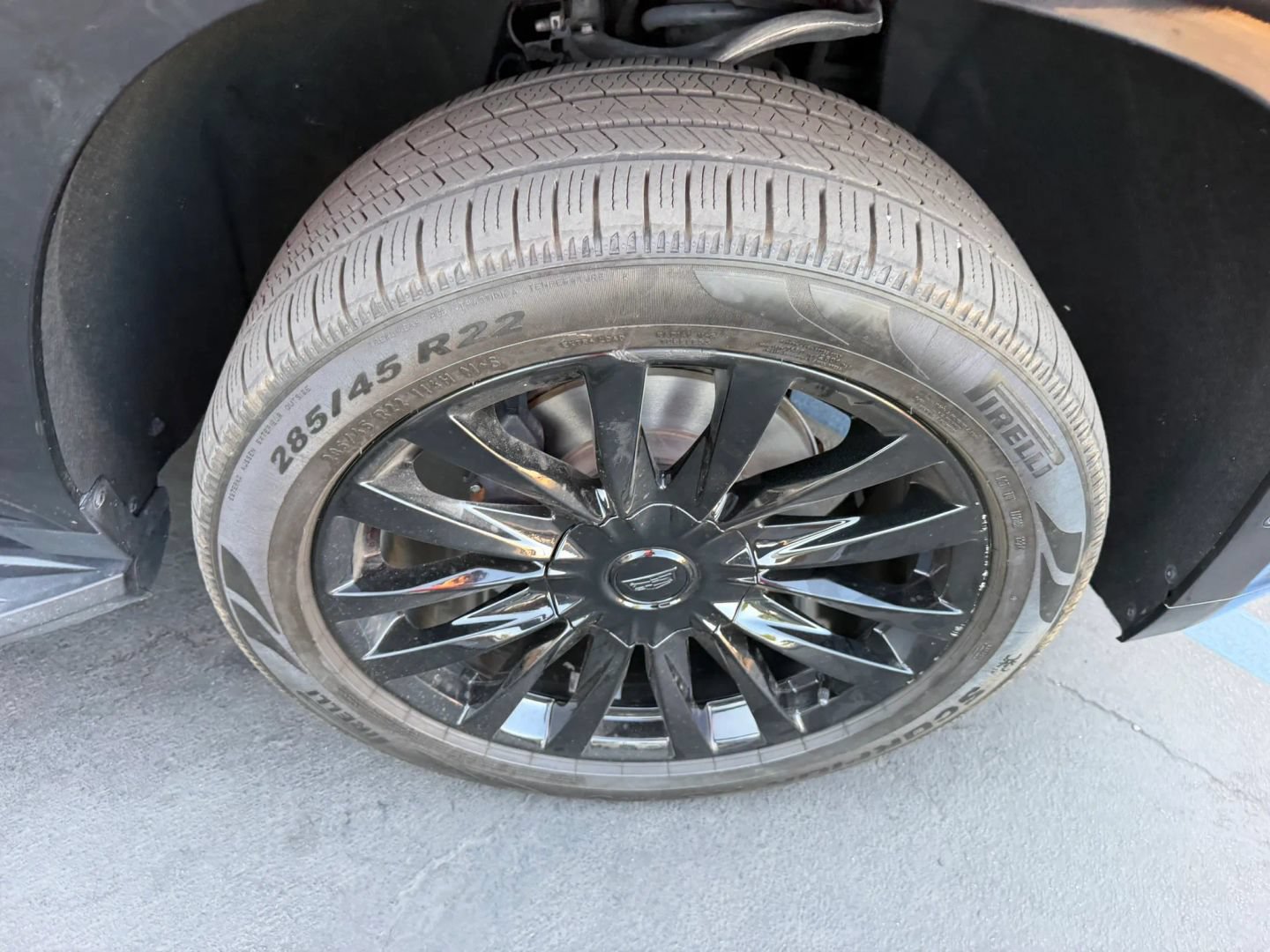 Used 2023 Cadillac Escalade Premium Luxury RWD image 46