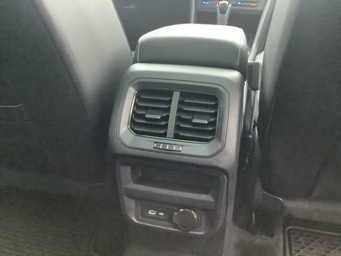 Used 2022 Volkswagen Tiguan SE R-Line image 26