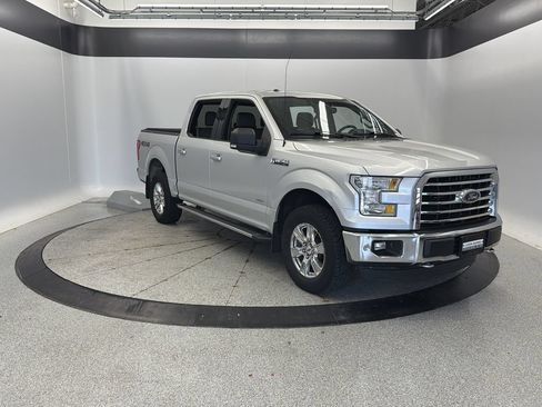 Used 2015 Ford F150 XLT w/ Equipment Group 301A Mid AWD/4WD image 9