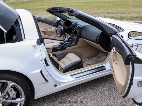 Used 2011 Chevrolet Corvette Grand Sport w/ Preferred Equipment Group RWD image 54