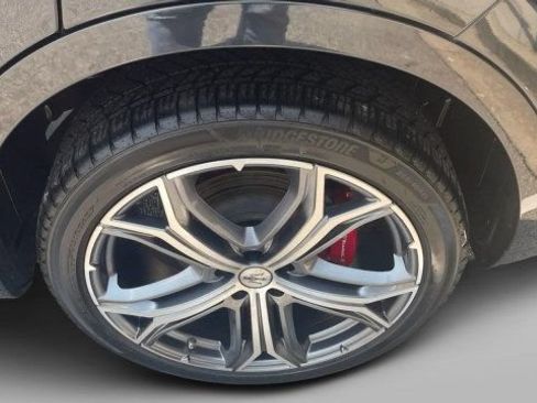 Used 2023 Maserati Levante GT AWD/4WD image 4