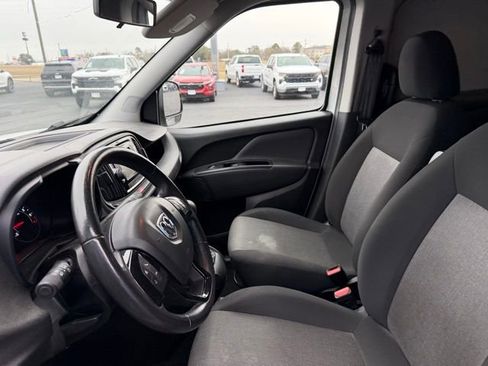 Used 2021 RAM ProMaster City Tradesman SLT image 6