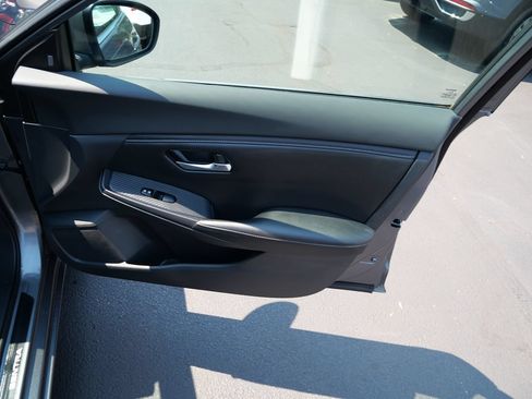 Used 2020 Nissan Sentra SV FWD image 29