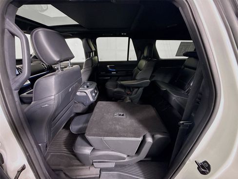 Used 2025 Ford Expedition Max Platinum w/ Stealth Performance Package AWD/4WD image 20