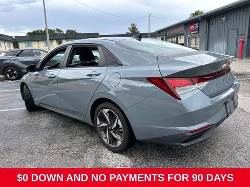 Used 2023 Hyundai Elantra SEL w/ Convenience Package FWD image 4