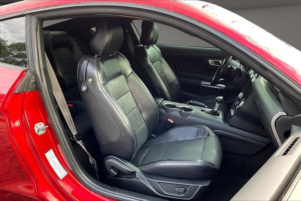 Used 2022 Ford Mustang GT Premium RWD image 32