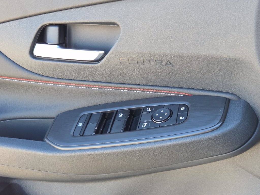 New 2027 Nissan Sentra SR FWD image 30