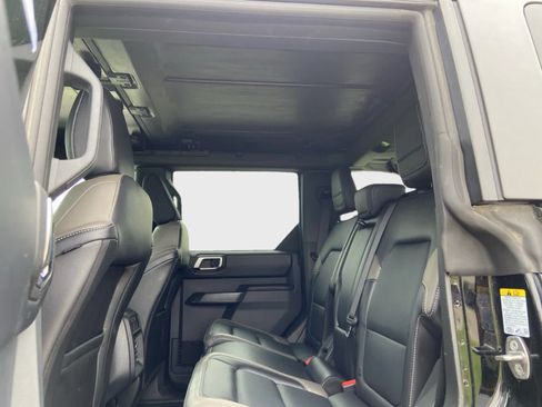 Used 2025 Ford Bronco Outer Banks AWD/4WD image 17