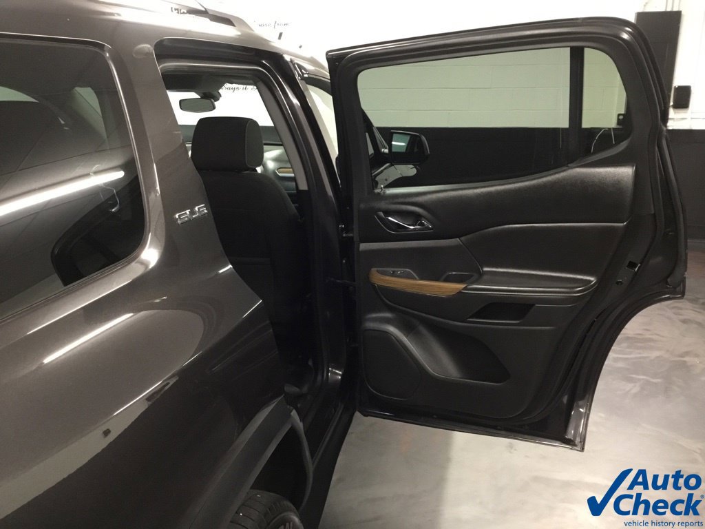 Used 2018 GMC Acadia SLE w/ LPO, Floor Liner Package AWD/4WD image 33