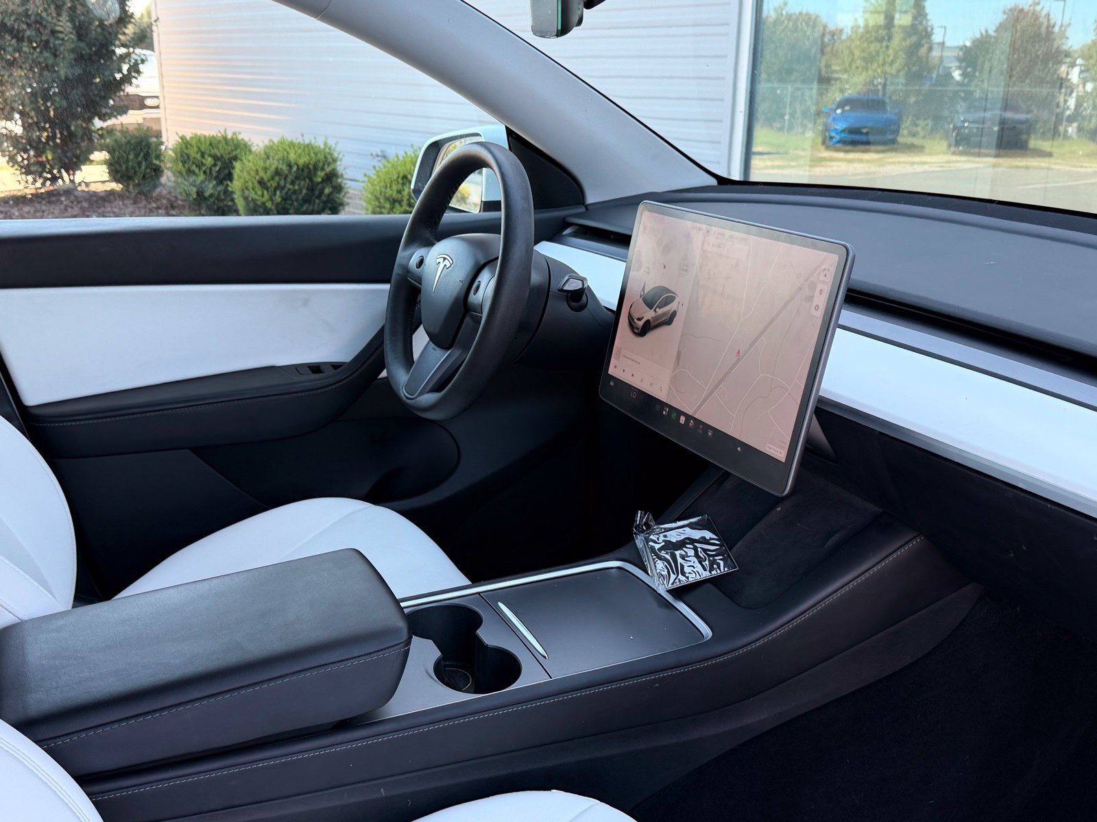 Used 2021 Tesla Model Y Long Range AWD/4WD image 18