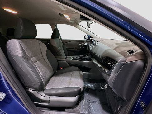 Used 2022 Nissan Rogue SV FWD image 27