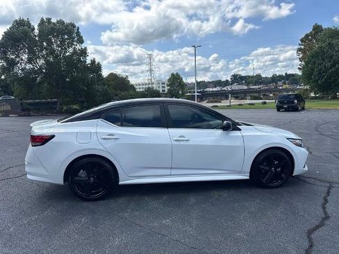 Certified 2023 Nissan Sentra SR w/ Trunk Package FWD image 8