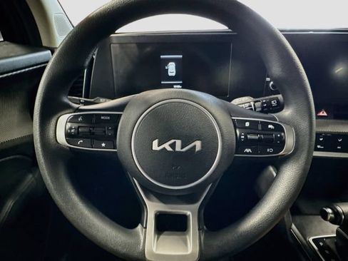 Used 2024 Kia Sportage LX AWD/4WD image 11