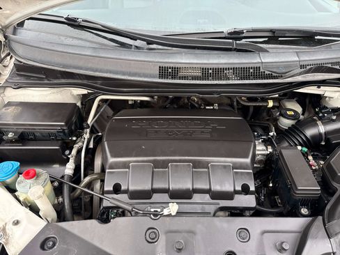 Used 2013 Honda Odyssey Touring image 9
